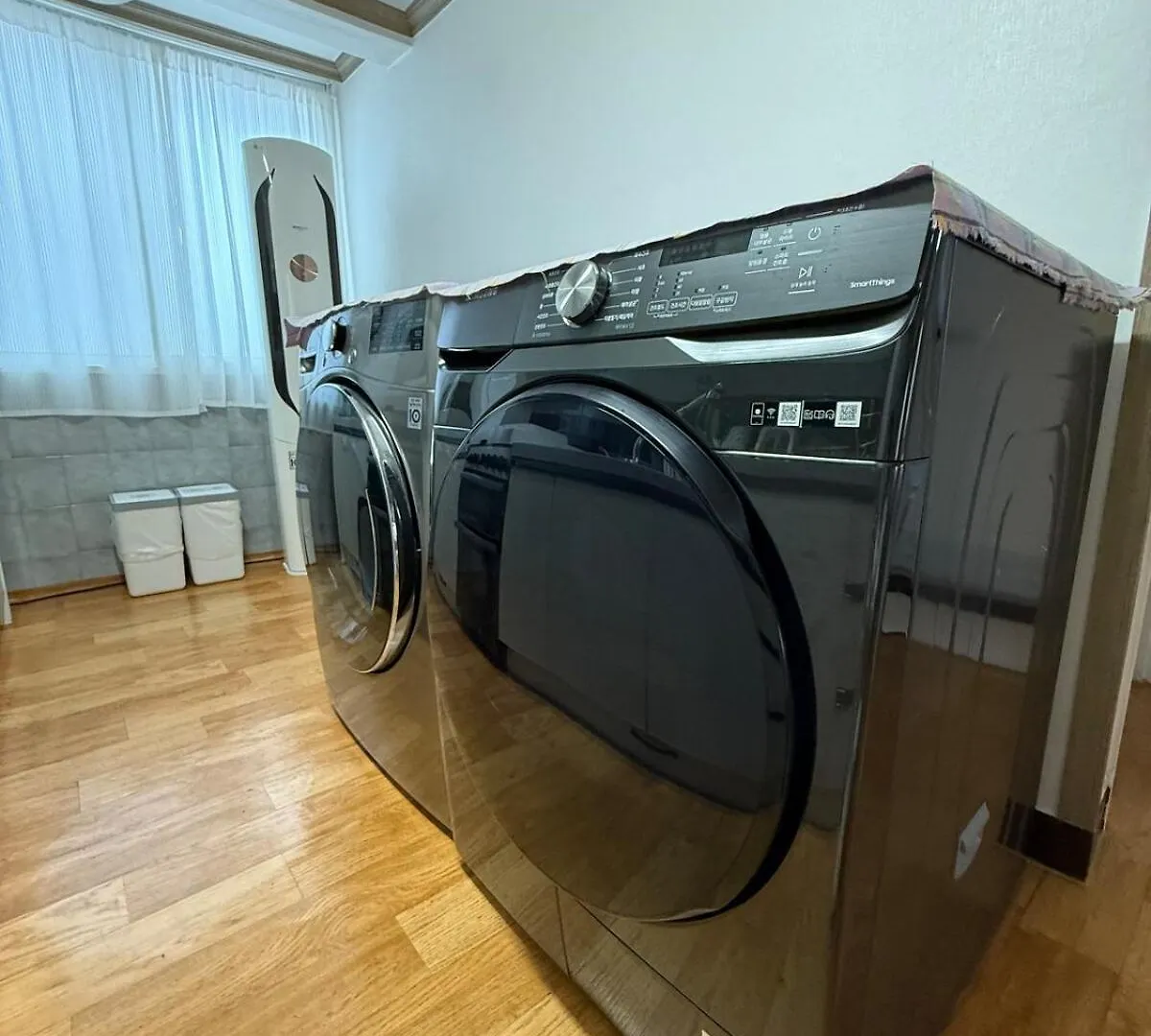 Apartamento The Full House 10 Minutes Walk From Hongik University Station 5 Single Beds And Free Luggage Storage Seúl Corea del Sur